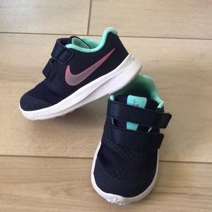 Nike baby sneakers size 5c NWOT